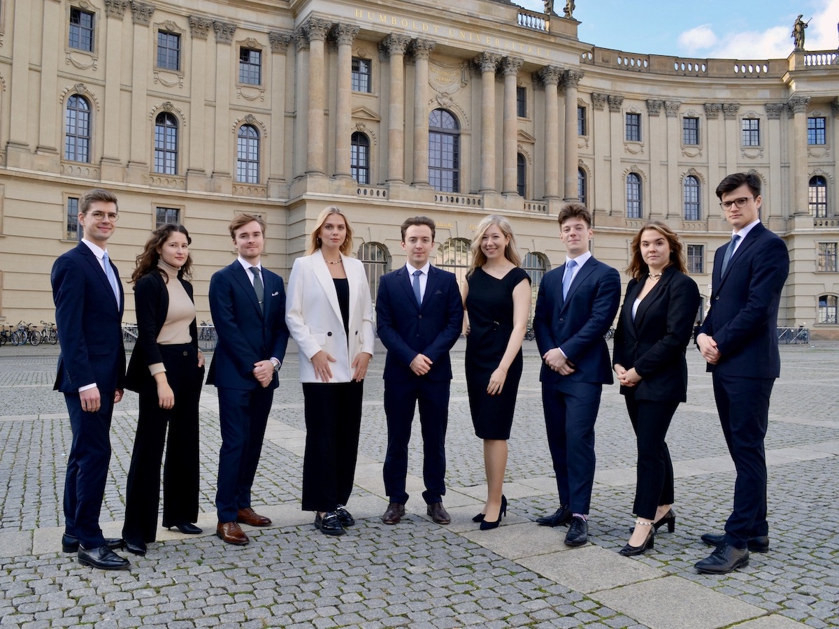 HU Vis Moot Team 2022/23